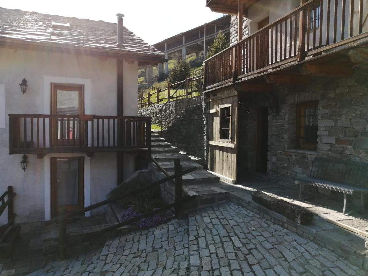 La Thuillettaz B&B Saint-Rhemy-En-Bosses Eksteriør billede
